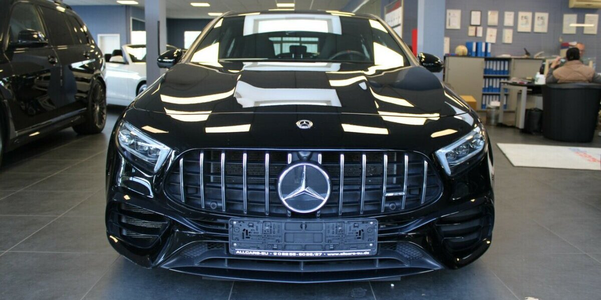 Mercedes-Benz A 45 AMG 4Matic + AMG Speedshift DCT 8G 36.341 km 43.980 &euro; Euskirchen 53881