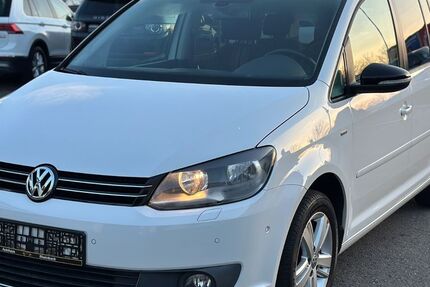 VW Touran 117.000 km 11.800 &euro; Rheinbach 53359