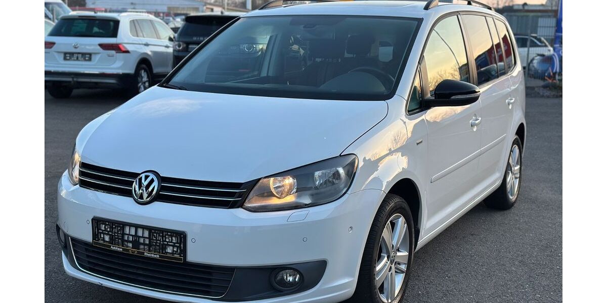 VW Touran 117.000 km 11.800 &euro; Rheinbach 53359