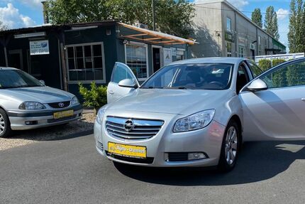Opel Insignia 246.000 km 2.500 &euro; Bonn 53227