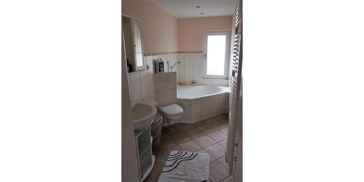 Doppelhaushälfte Schuld - 6 Zimmer, 126 m&sup2;, 1.150&euro; | Angebot:26016005