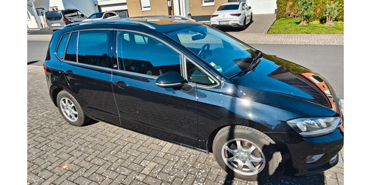 VW Golf Sportsvan 130.000 km 13.000 &euro; Kerpen 50170