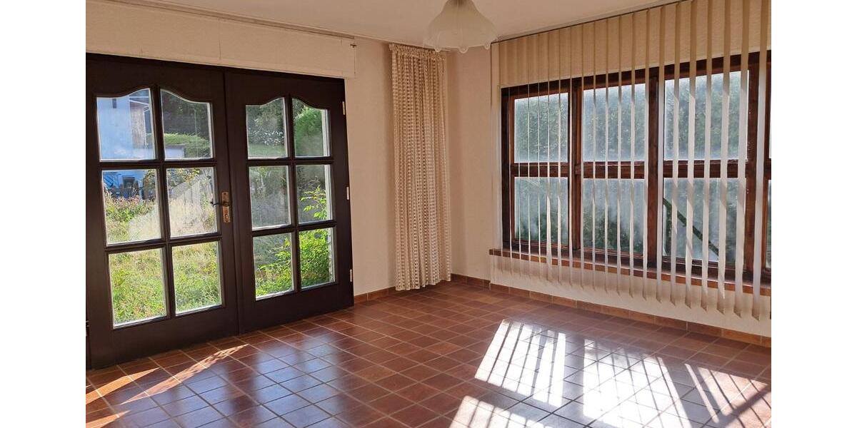 Einfamilienhaus Grafschaft - 10 Zimmer, 223 m&sup2;, 479.000&euro; | Angebot:23095851