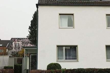 Haus Köln Holweide Holweide - 9 Zimmer, 195 m&sup2;, 785.000&euro; | Angebot:25778833