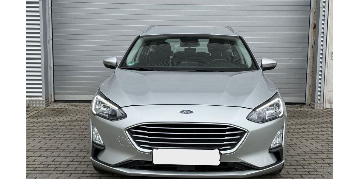 Ford Focus 156.000 km 7.899 &euro; Düren 52349