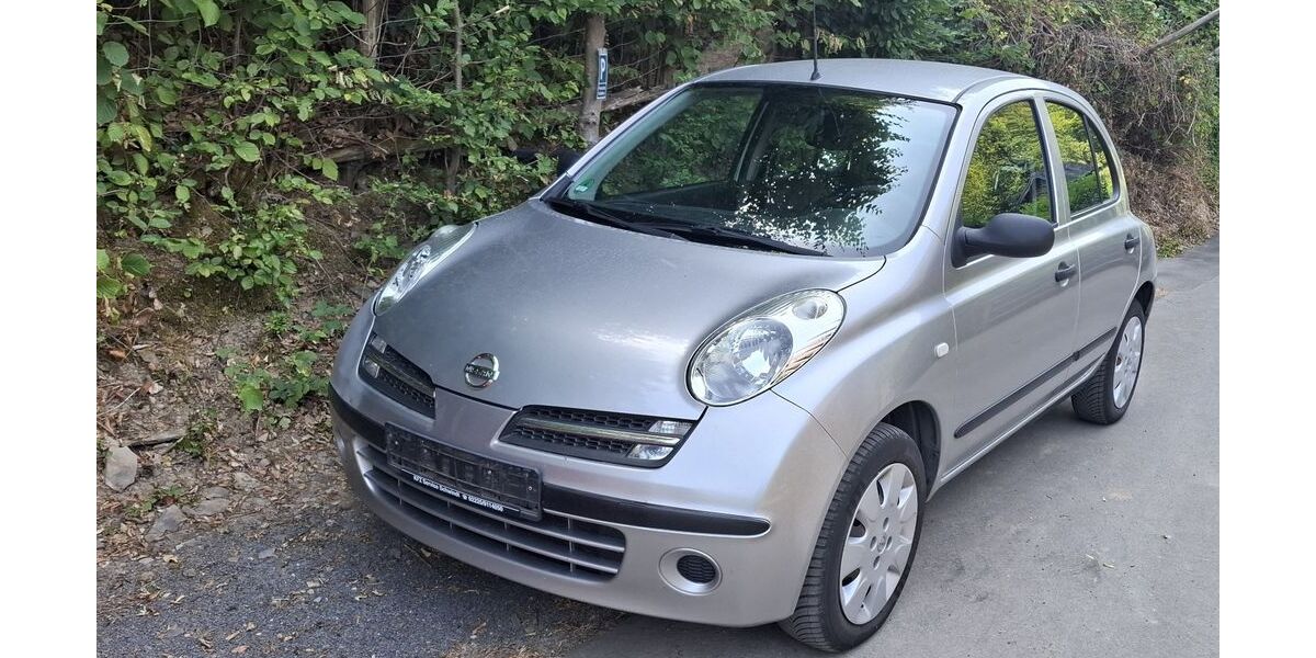 Nissan Micra 286.000 km 1.480 &euro; Rech / Ahr 53605