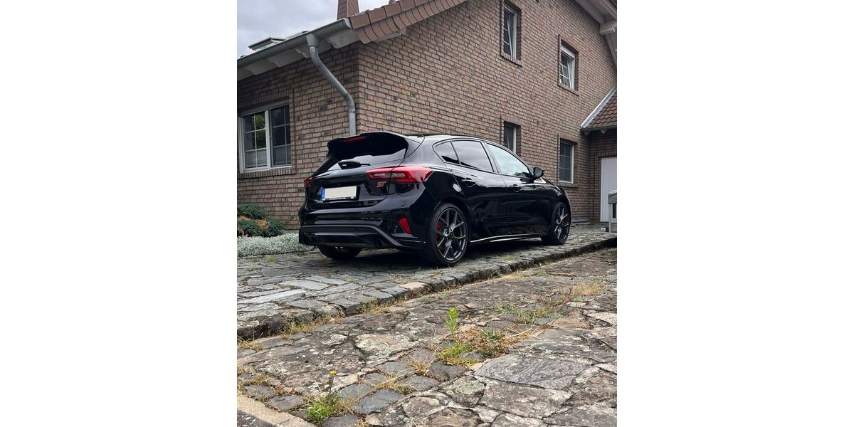 Ford Focus 47.000 km 29.400 &euro; Nörvenich 52388