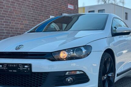 VW Scirocco 95.641 km 10.499 &euro; Düren 52349