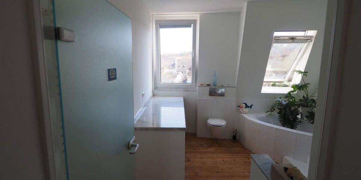 Etagenwohnung Bonn Endenich - 3 Zimmer, 106 m&sup2;, 440.000&euro; | Angebot:25820006