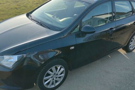 Seat Ibiza 124.300 km 4.900 &euro; Bad Münstereifel 53903