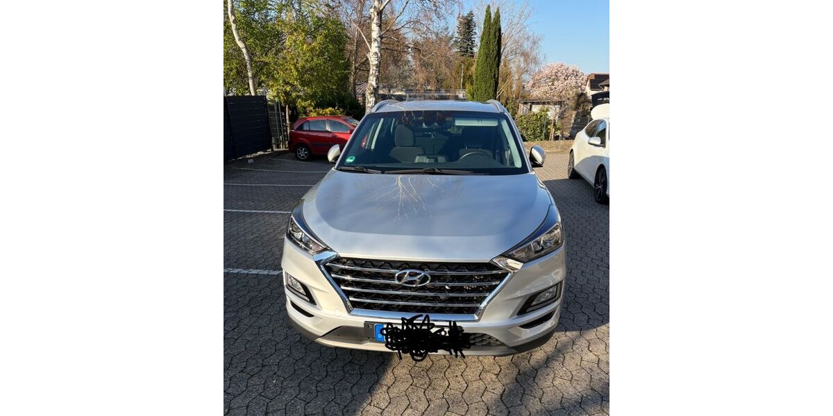 Hyundai TUCSON 80.000 km 17.800 &euro; Bornheim 53332