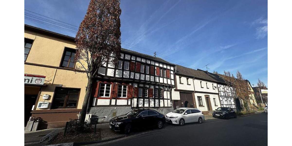 Einfamilienhaus Euskirchen Flamersheim - 7 Zimmer, 190 m&sup2;, 2.280&euro; | Angebot:25695611