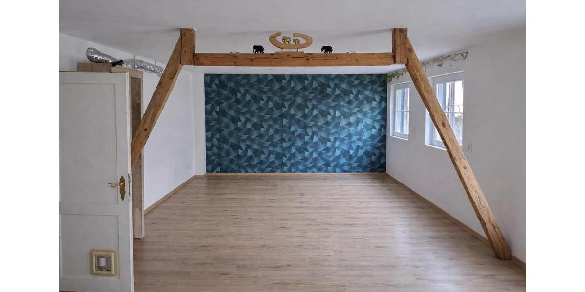 Etagenwohnung Heimbach - 6 Zimmer, 137 m&sup2;, 1.150&euro; | Angebot:25842750
