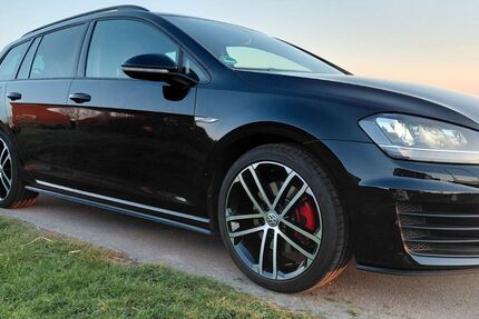 VW Golf 132.000 km 14.999 &euro; Euskirchen 53881