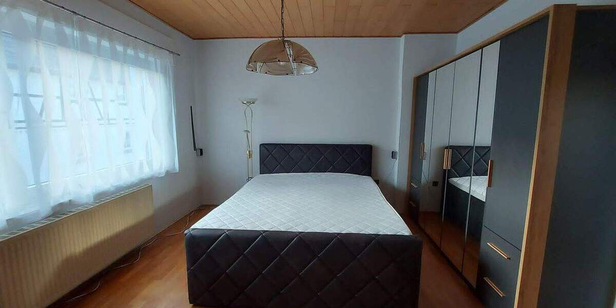 Doppelhaushälfte Bornheim - 7 Zimmer, 162 m&sup2;, 358.000&euro; | Angebot:26107543
