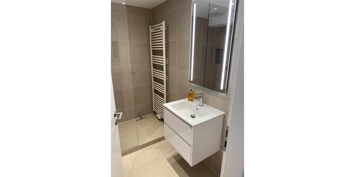 Etagenwohnung Köln Rodenkirchen - 3 Zimmer, 80 m&sup2;, 1.990&euro; | Angebot:25968615