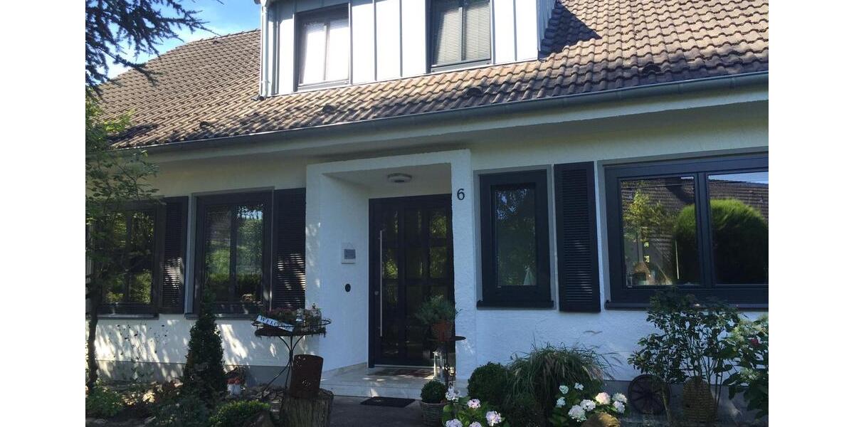 Einfamilienhaus Bonn Hardtberg - 7 Zimmer, 180 m&sup2;, 990.000&euro; | Angebot:25580076