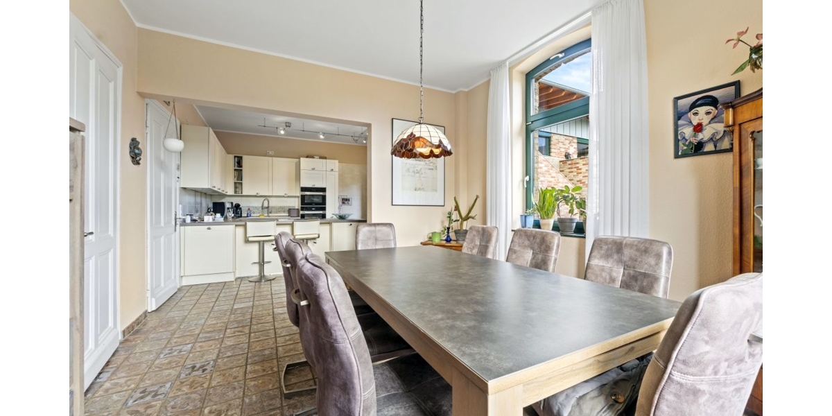 Nachhaltiges Anwesen mit top Energiewerten, Reitanlage und Platz für mehrere Generationen! - Mehrfamilienhaus, Wohnhaus Königswinter | Angebot:21578876