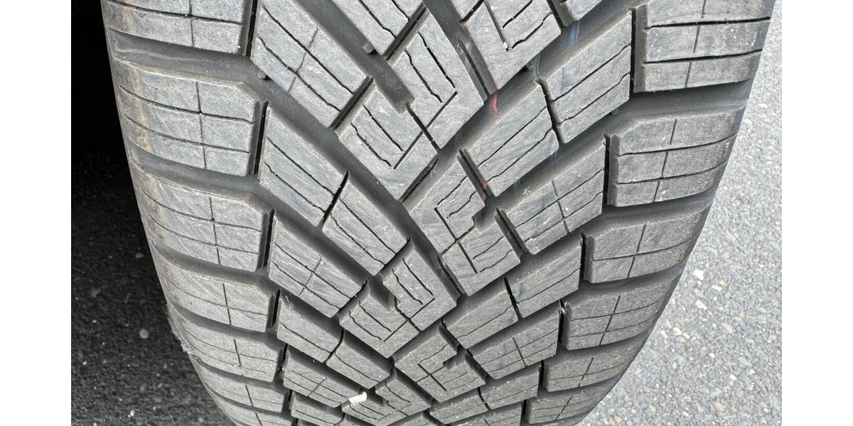 Opel Astra Klima Navi Temp CarPlay GARANTIE 28.000 km 28.000 km 14.900 &euro; Erftstadt 50374