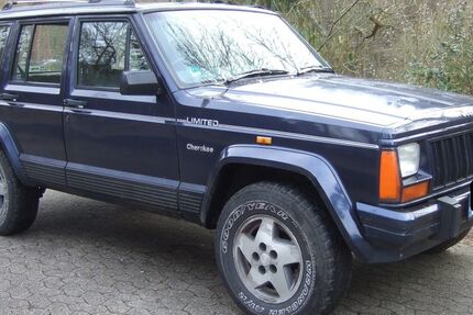 Jeep Cherokee 180.000 km 7.530 &euro; bad münstereifel 53902