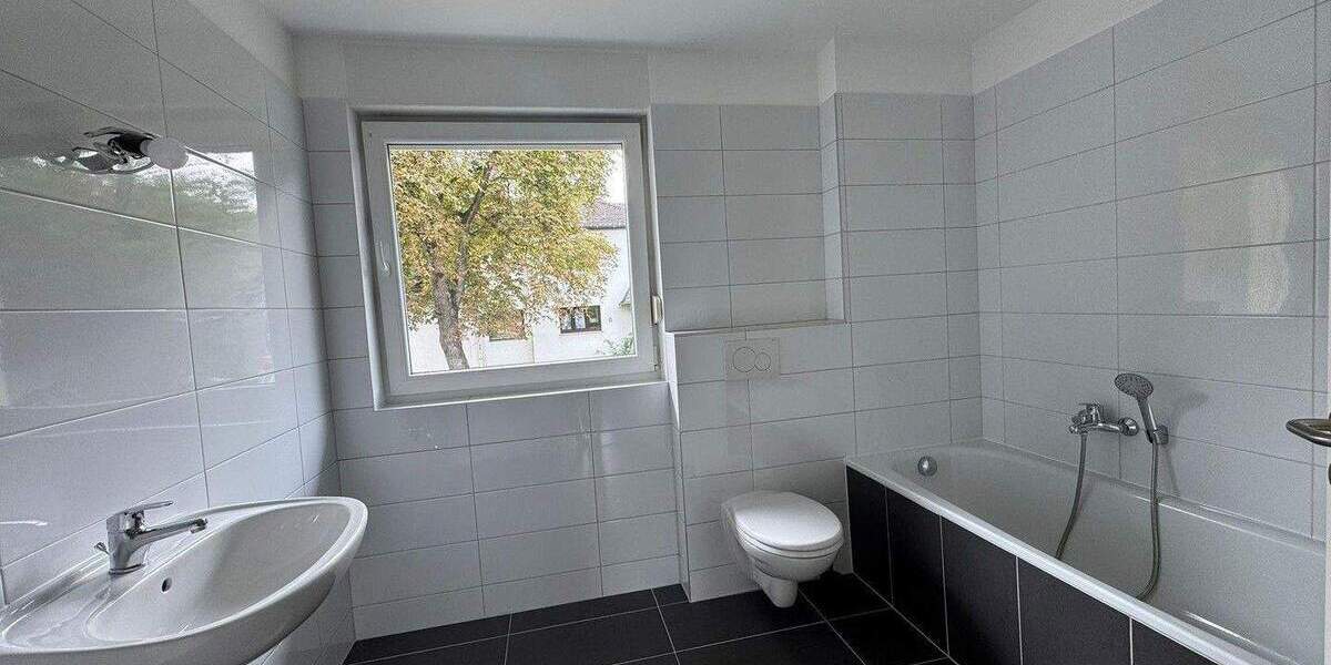 Etagenwohnung Bonn Schweinheim - 3 Zimmer, 82 m&sup2;, 419.900&euro; | Angebot:25687636