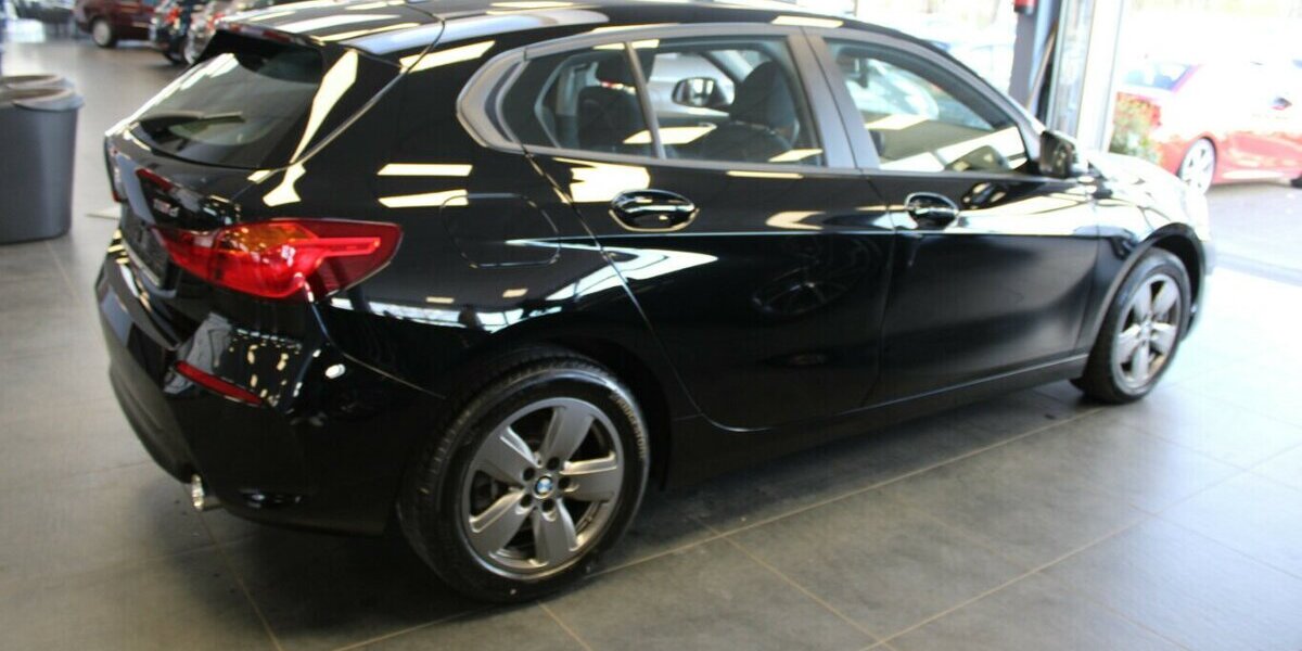 BMW 118 118d Aut. Advantage 15.390 km 21.980 &euro; Euskirchen 53881