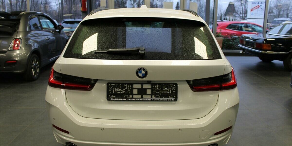 BMW 320 320i Touring Aut. 38.080 km 31.480 &euro; Euskirchen 53881
