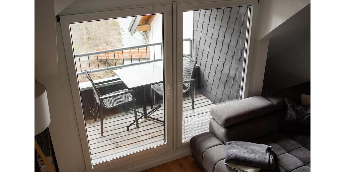 Dachgeschoßwohnung Bad Münstereifel - 3 Zimmer, 84 m&sup2;, 1.330&euro; | Angebot:25831733