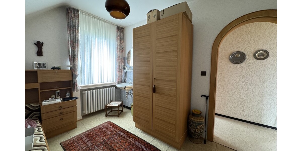 Freistehendes Einfamilienhaus mit großem Grundstück in Ließem - Einfamilienhaus Wachtberg / Ließem Ließem | Angebot:24713302