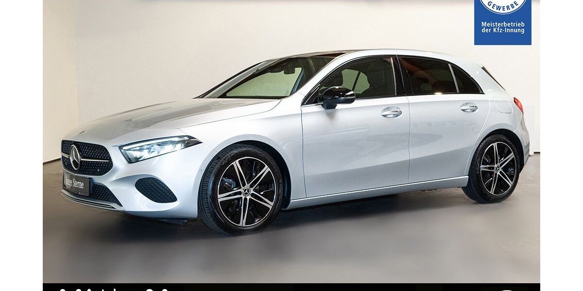 Mercedes-Benz A 180 11.476 km 32.900 &euro; Düren 52349