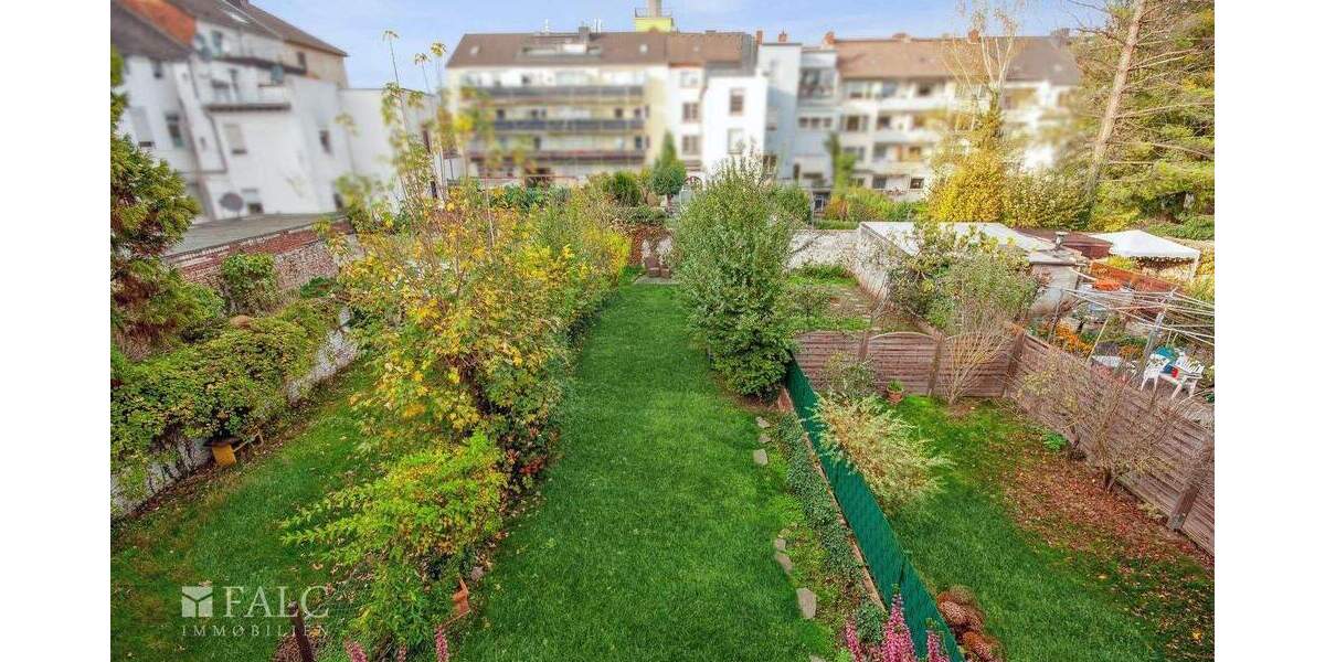 Mehrfamilienhaus, Wohnhaus Düren Distelrath - 8 Zimmer, 246 m&sup2;, 359.000&euro; | Angebot:25696383