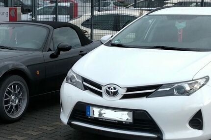 Toyota Auris 118.000 km 6.900 &euro; Niederkassel 53859