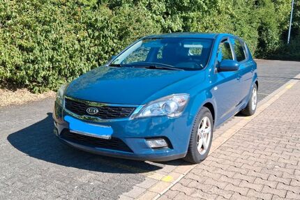 Kia ceed / Ceed 140.000 km 2.800 &euro; Nettersheim 53947