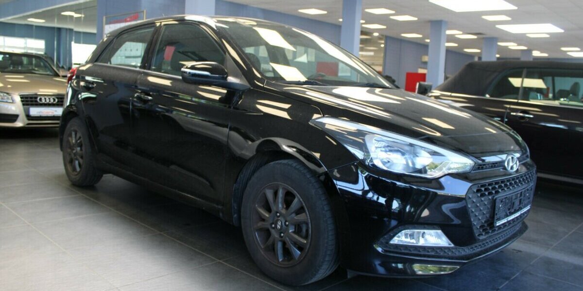 Hyundai i20 1.2 5-Türig - Klima - SHZ - 83.709 km 9.480 &euro; Euskirchen 53881