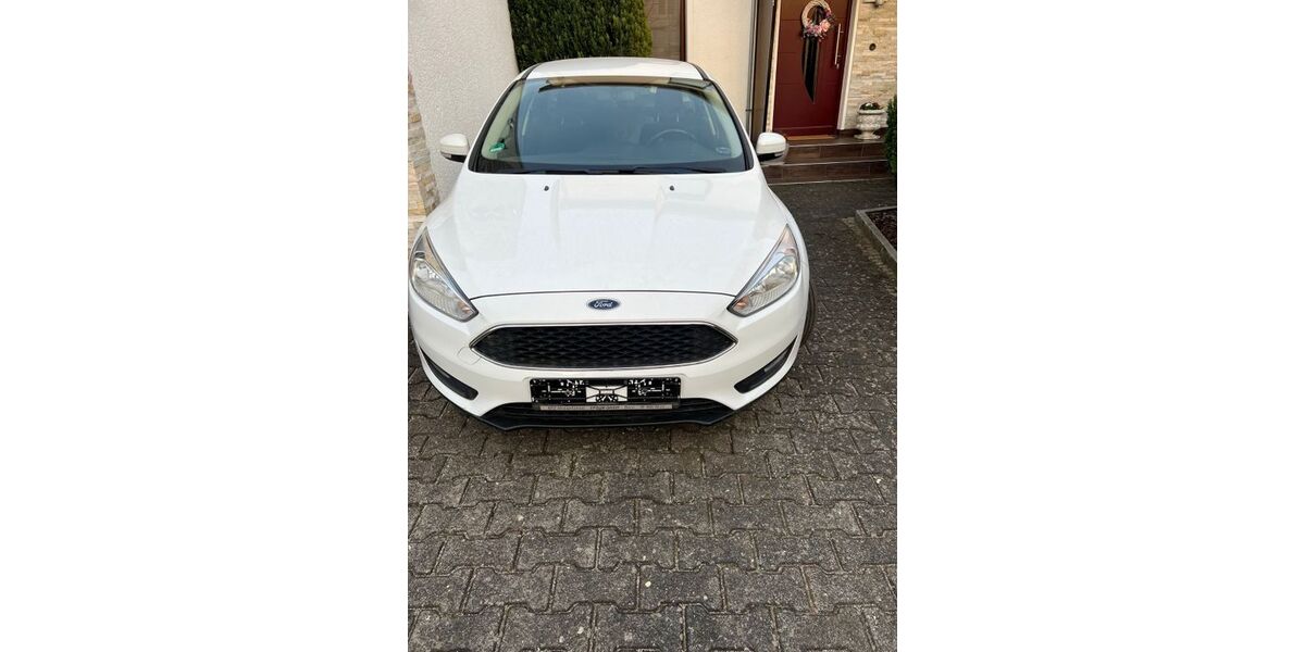Ford Focus 112.046 km 5.900 &euro; Bonn 53119