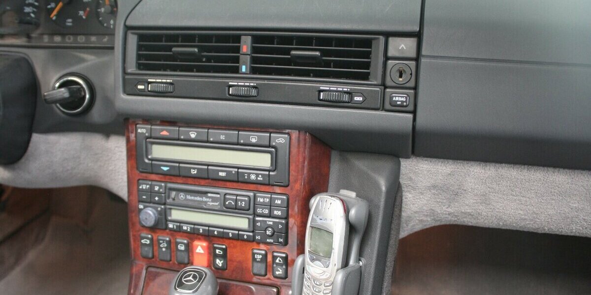 Mercedes-Benz SL 280 Hardtop - Leder - SHZ - Memory 116.365 km 19.980 &euro; Euskirchen 53881