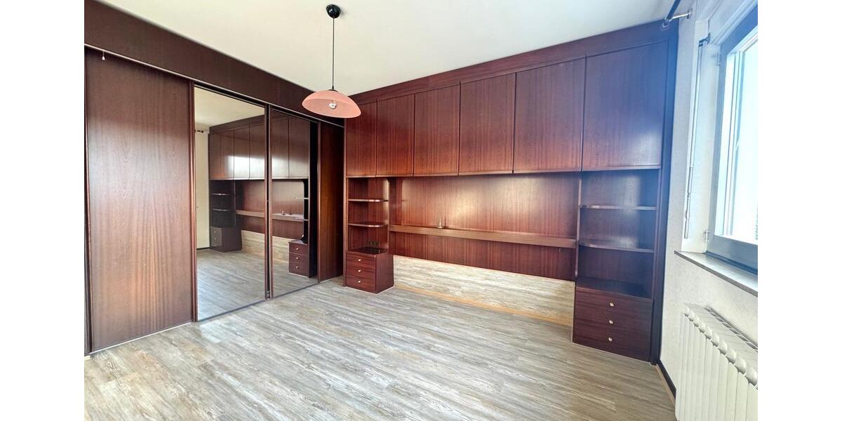 Reihenhaus Bonn Beuel-Mitte - 4 Zimmer, 98 m&sup2;, 1.650&euro; | Angebot:24428549