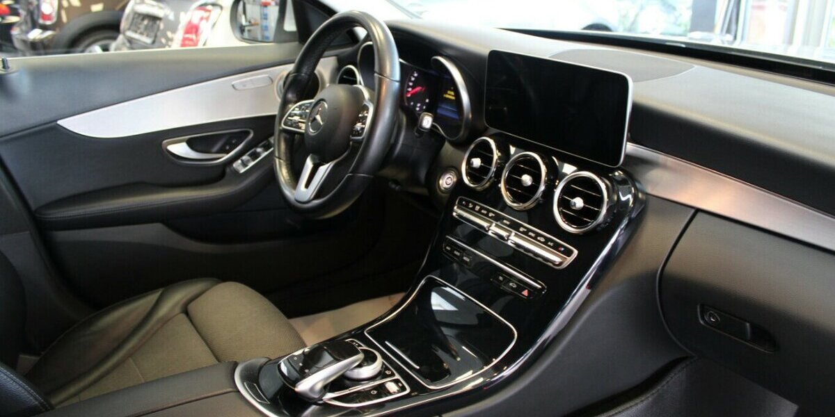 Mercedes-Benz C 180 T 9G-TRONIC Avantgarde 75.676 km 19.980 &euro; Euskirchen 53881