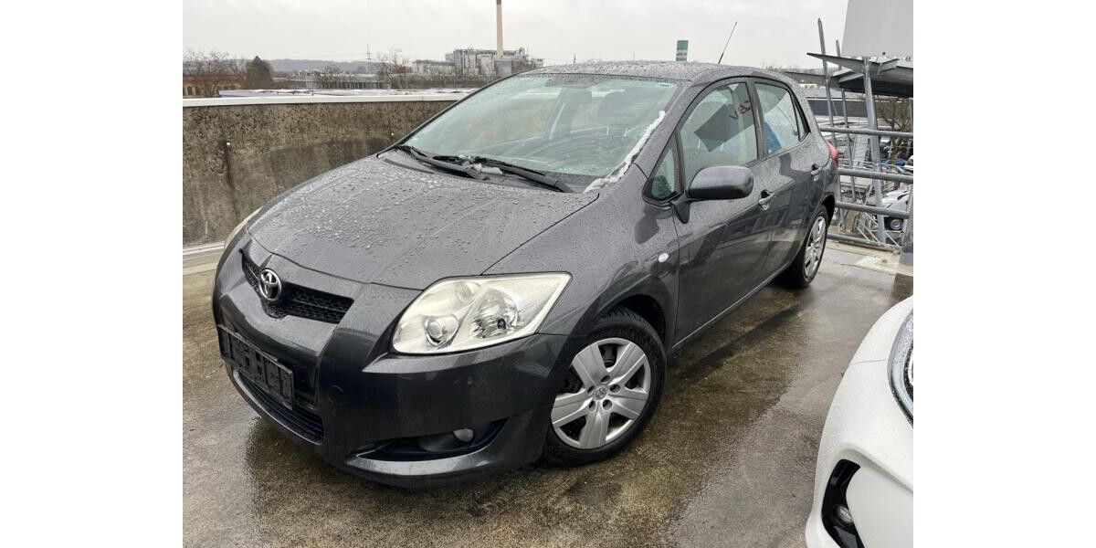 Toyota Auris 149.890 km 4.490 &euro; Königswinter 53639