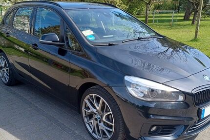 BMW 218 Active Tourer 77.500 km 15.800 &euro; Bonn 53177