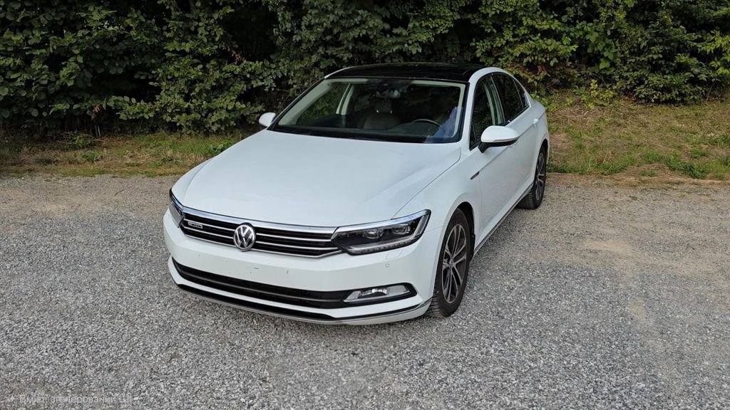 VW Passat 125.000 km 20.222 &euro; Merzenich 52399