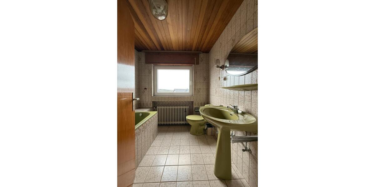 Einfamilienhaus Schuld - 6 Zimmer, 130 m&sup2;, 190.000&euro; | Angebot:26049996