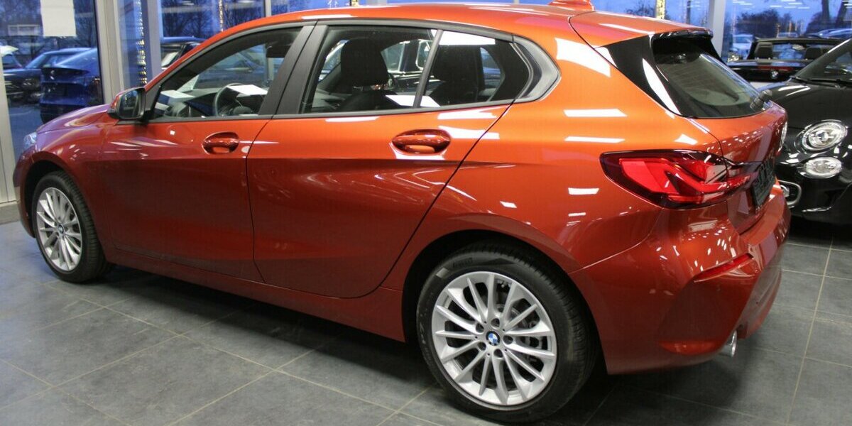 BMW 118 118d Aut. Advantage 7.250 km 27.980 &euro; Euskirchen 53881