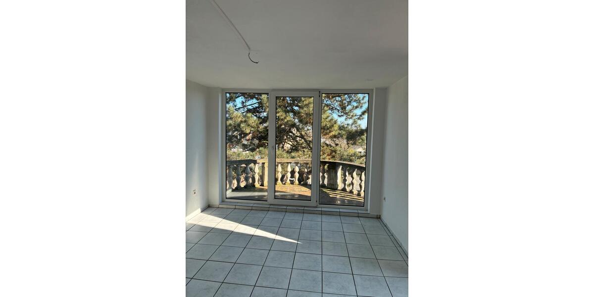 Etagenwohnung Königswinter - 3.5 Zimmer, 100 m&sup2;, 990&euro; | Angebot:26023978