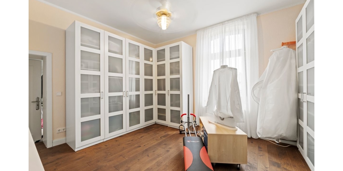 Nachhaltiges Anwesen mit top Energiewerten, Reitanlage und Platz für mehrere Generationen! - Mehrfamilienhaus, Wohnhaus Königswinter | Angebot:21578876