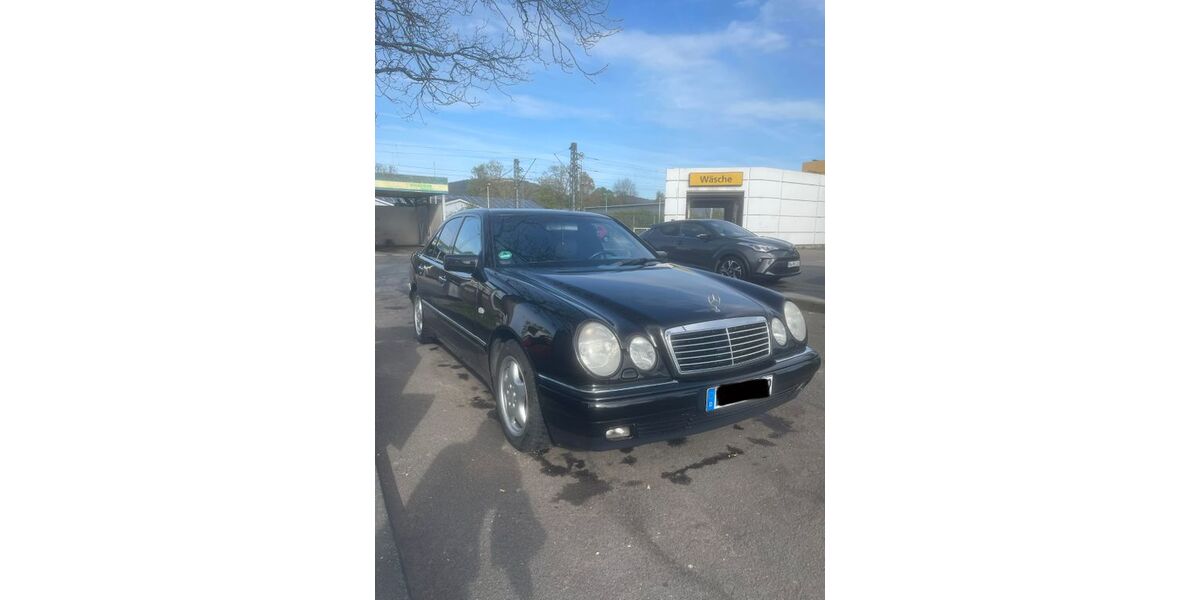 Mercedes-Benz E 280 208.500 km 4.500 &euro; Bonn (Bad Godesberg) 53177