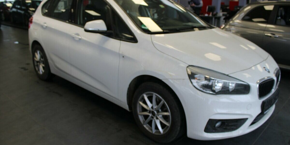 BMW 218 218i Active Tourer Aut. Advantage 78.050 km 13.980 &euro; Euskirchen 53881