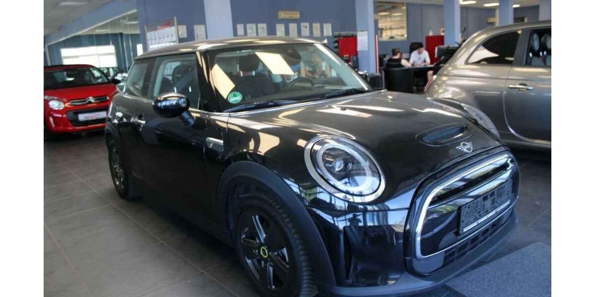 Mini Cooper SE 29.885 km 18.480 &euro; Euskirchen 53881
