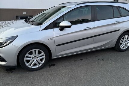 Opel Astra Klimatr.Navi.Sitzh.Temp. CarPlay 1Hd 73tkm 73.000 km 11.250 &euro; Erftstadt 50374