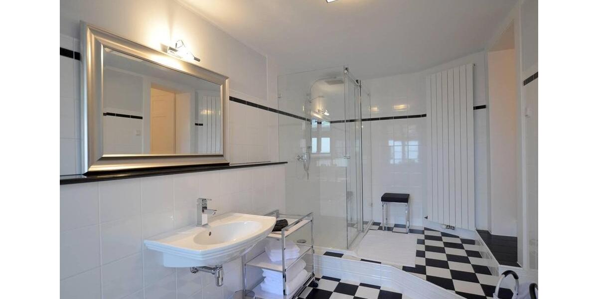 Etagenwohnung Königswinter - 3 Zimmer, 85 m&sup2;, 1.550&euro; | Angebot:26031611